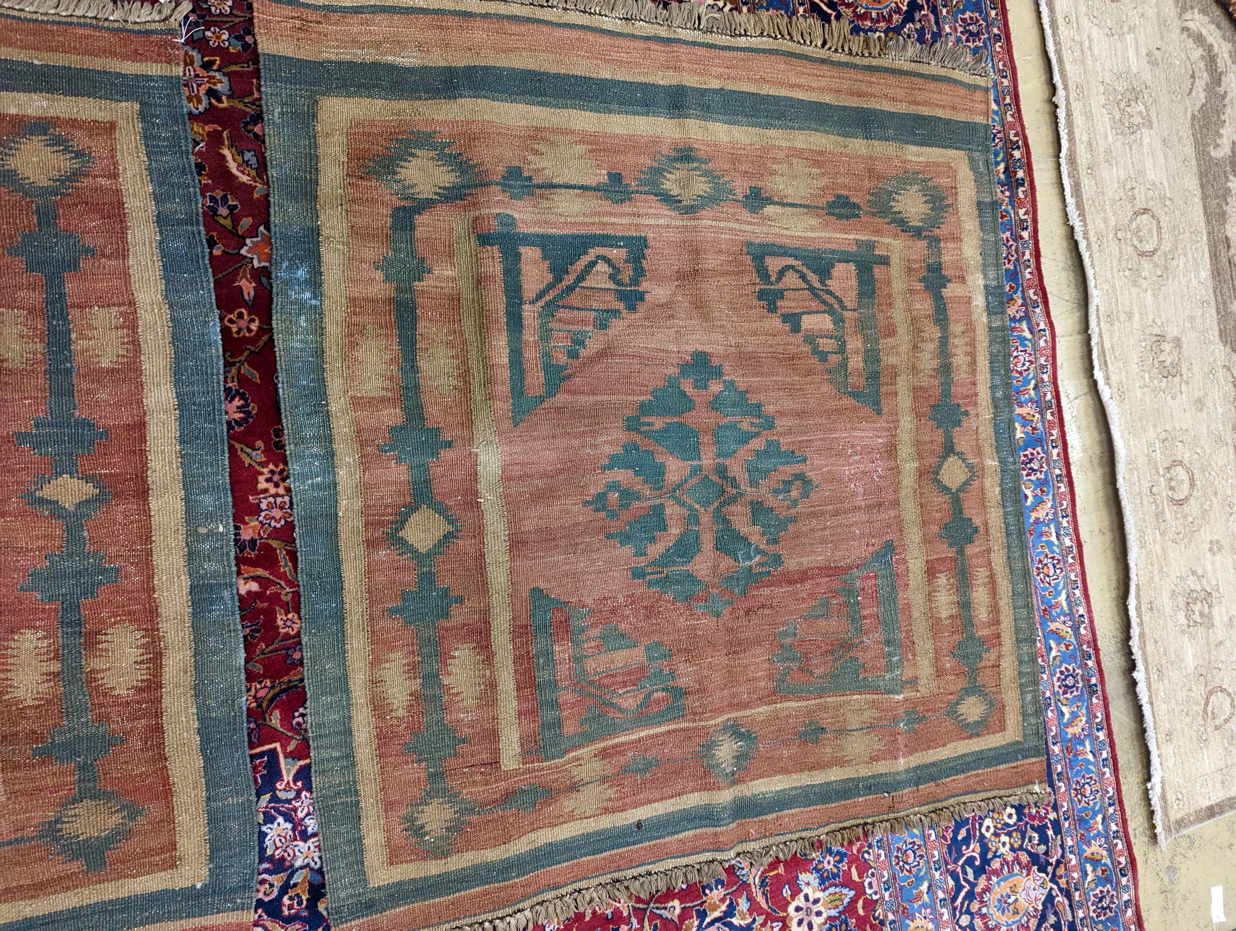 A Kelim carpet, 136 x 130cm